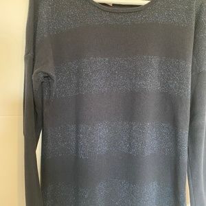 Navy blue Banana Republic pullover, Large